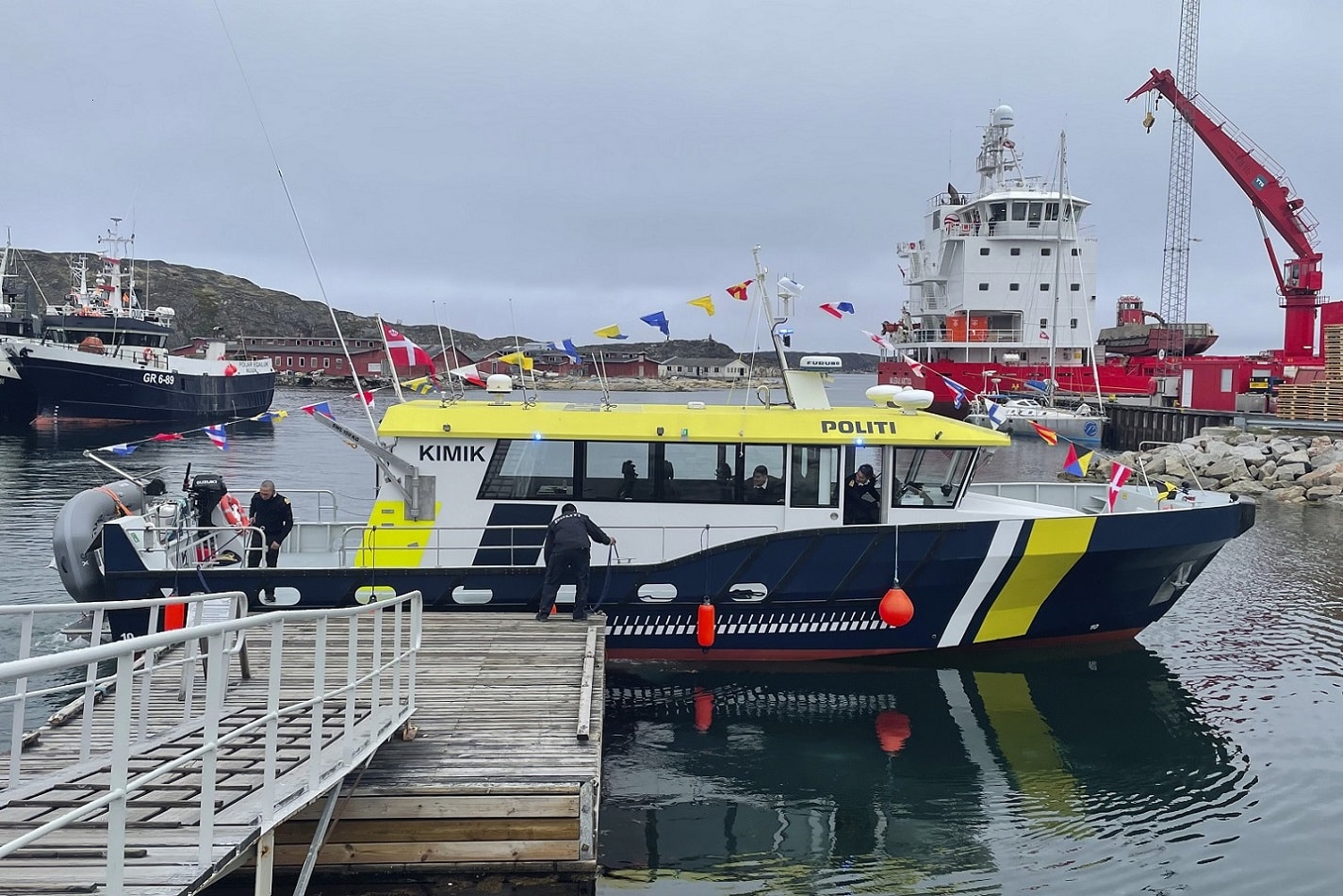 Billede: Politifartøjet KIMIK i Aasiaat Havn
